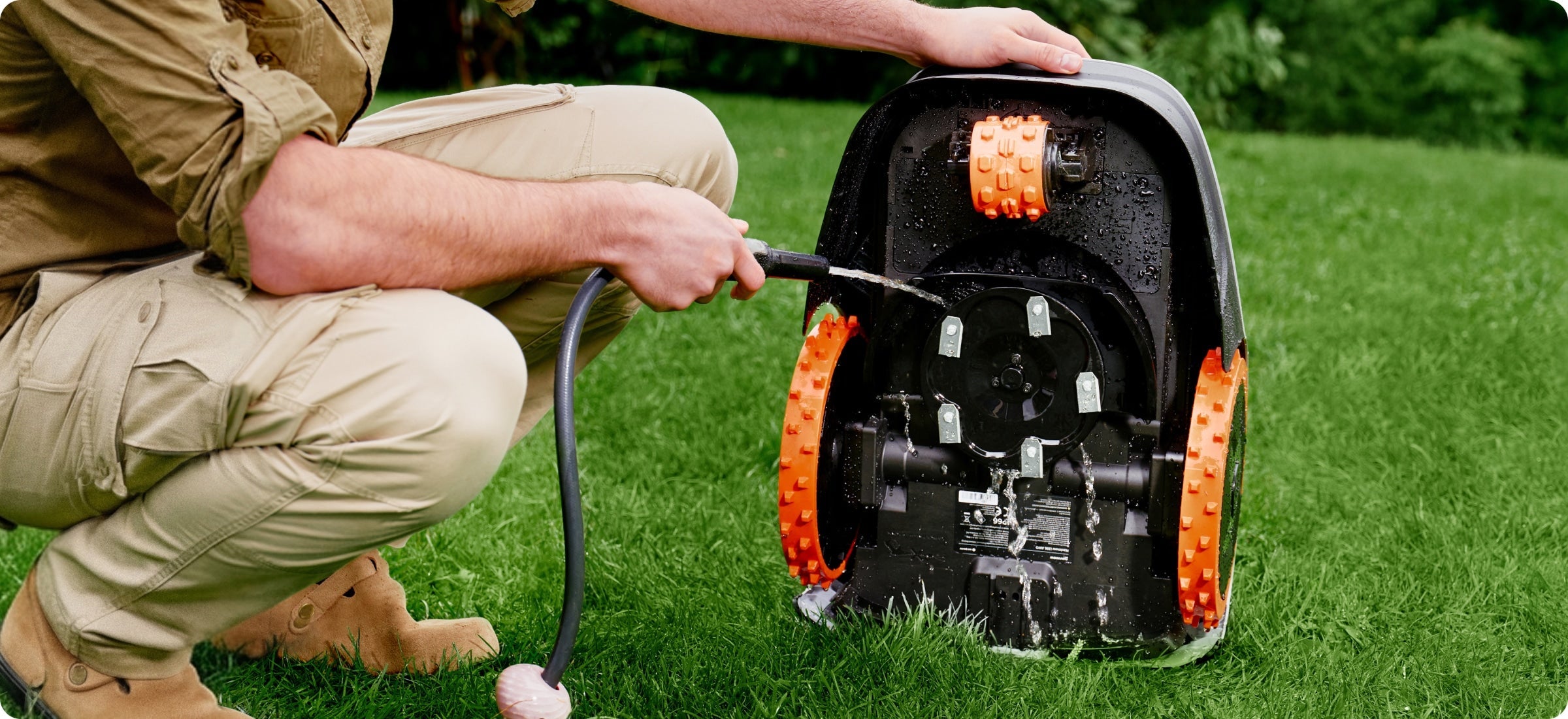 <p>Costruito per resistere a pioggia, polvere e sporco. Facile da pulire per una manutenzione senza sforzo.</p>